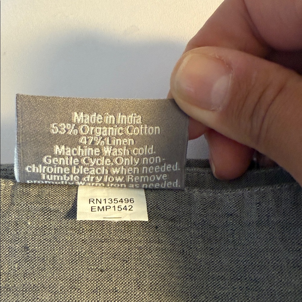 Coyuchi Gray Table Placemat with White Stitching - Picture 7 of 7